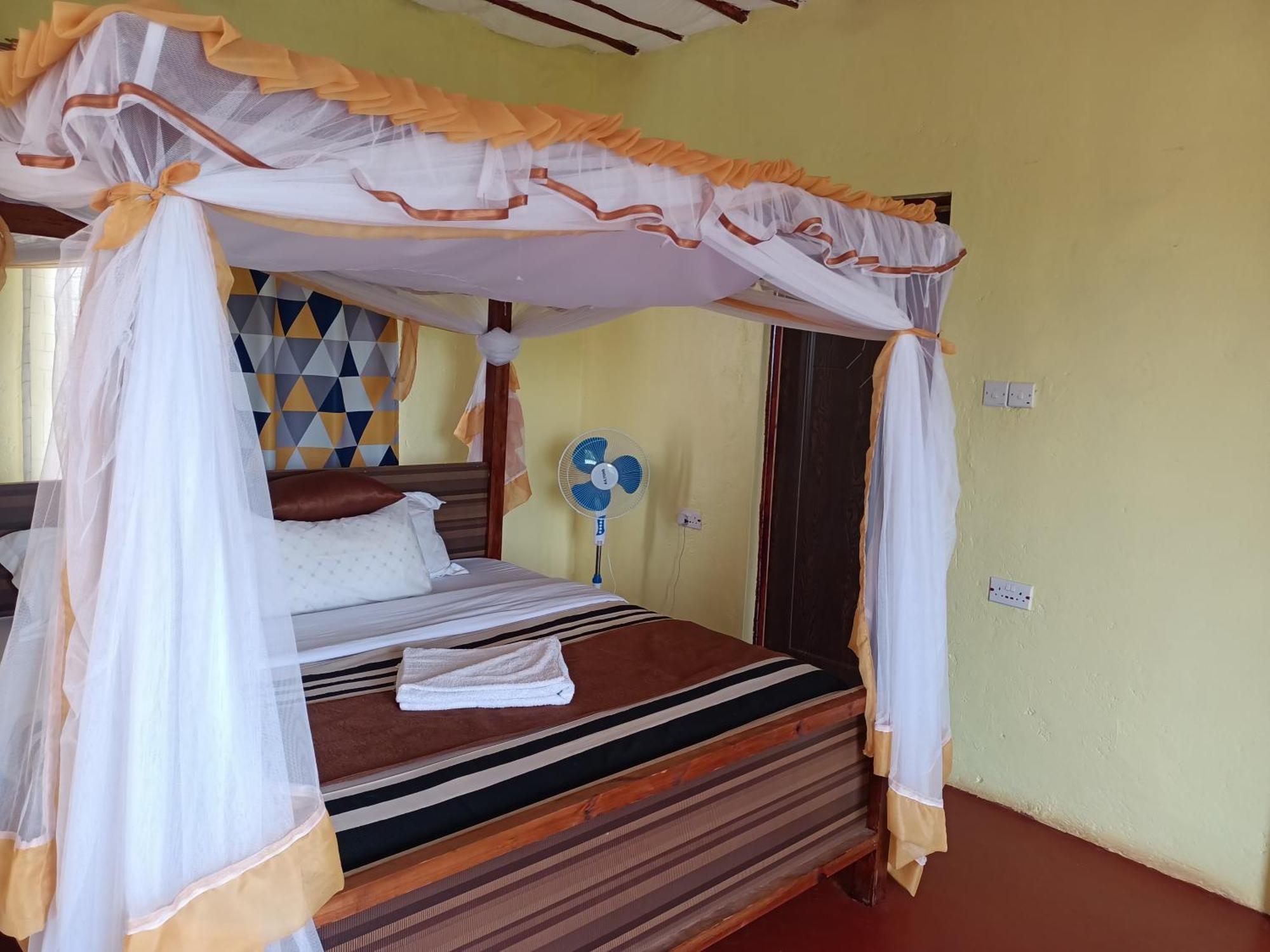 Tausa Tsavo Eco Lodge Voi Exteriér fotografie