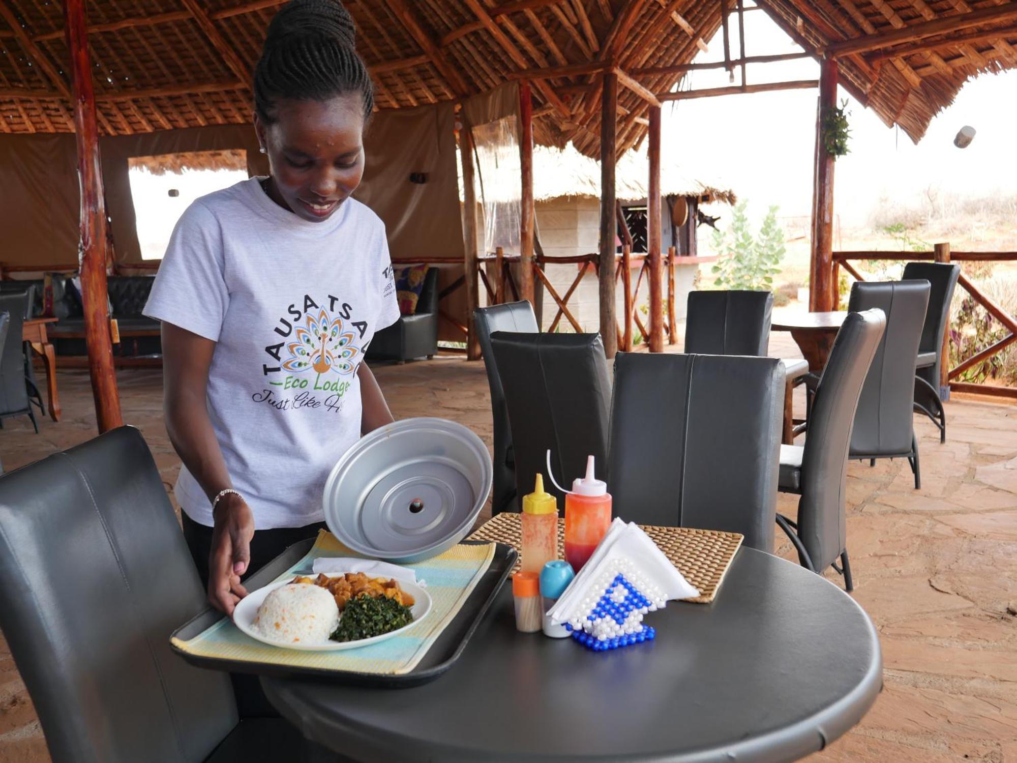 Tausa Tsavo Eco Lodge Voi Exteriér fotografie